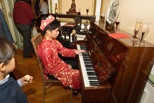 ផុលផុសទិវាបុណ្យគ្រួសារវៀតណាមនៅបែលហ្ស៊ីក